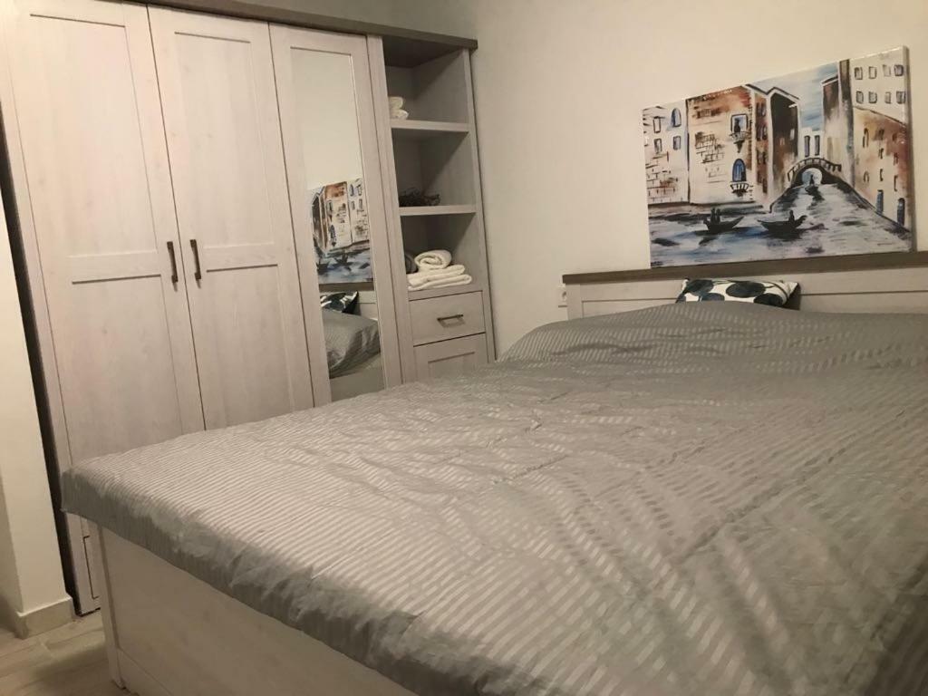 Apartments Ibis ชิซิชี ภายนอก รูปภาพ