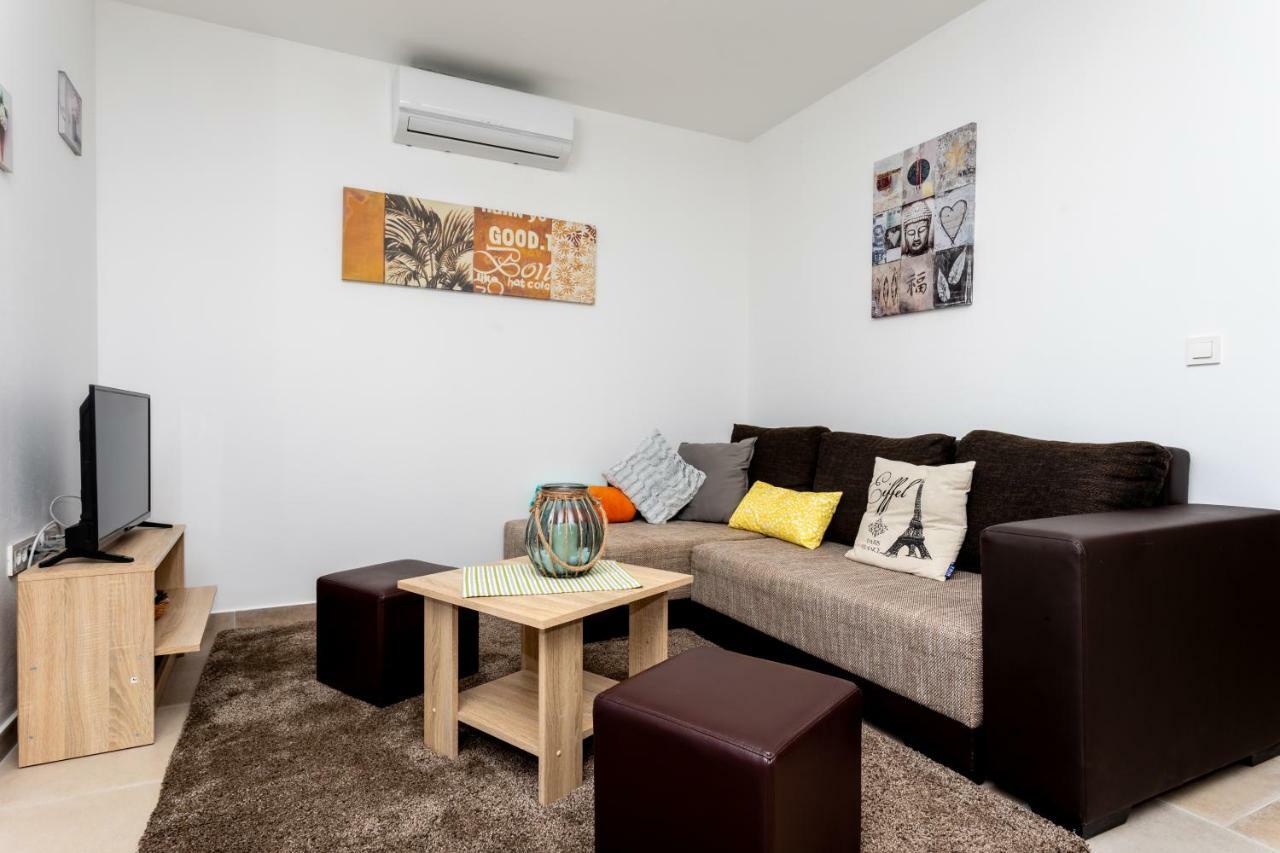Apartments Ibis ชิซิชี ภายนอก รูปภาพ